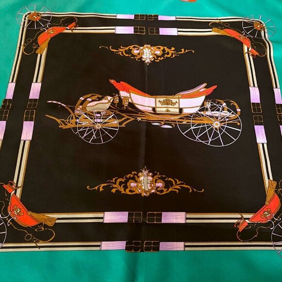 Vintage large 80s 32" x 35" fun print scarf wrap - Picture 2 of 13